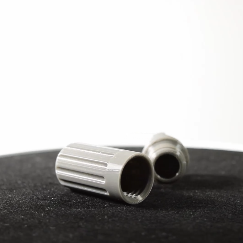 Discreet Keychain Pill Holder with Secure Screw Lid – Hidden Storage Capsule