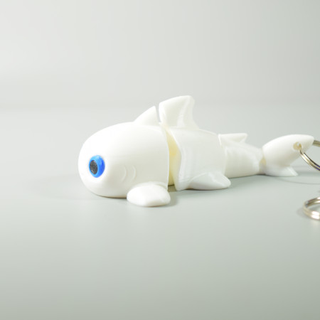 Adorable White Shark 3D Keychain – Cute Ocean Animal Bag Charm