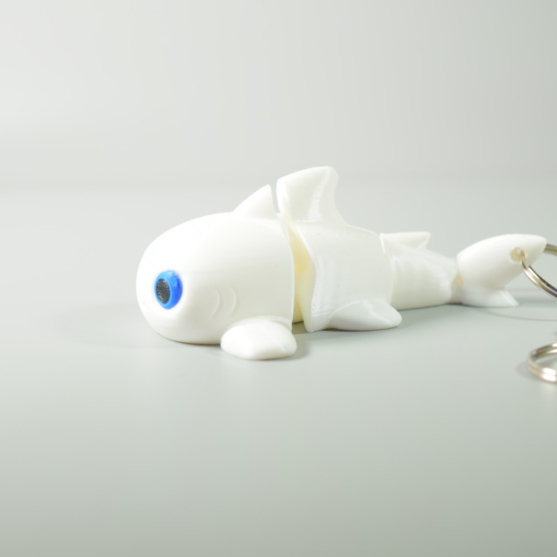 Adorable White Shark 3D Keychain – Cute Ocean Animal Bag Charm